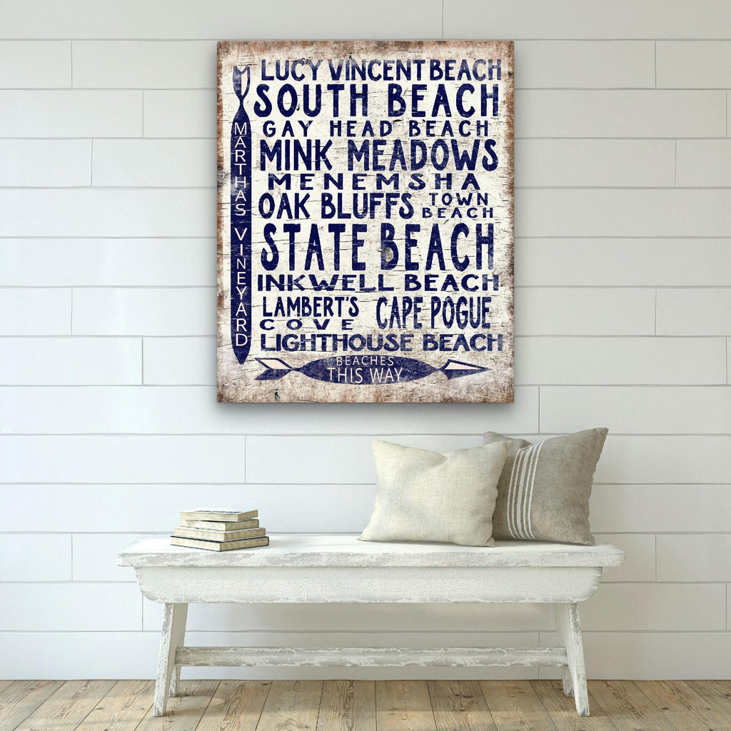 Señal de Playa de Martha's Vineyard - Señal de Flecha Vintage con Apariencia de Madera de Vineyard