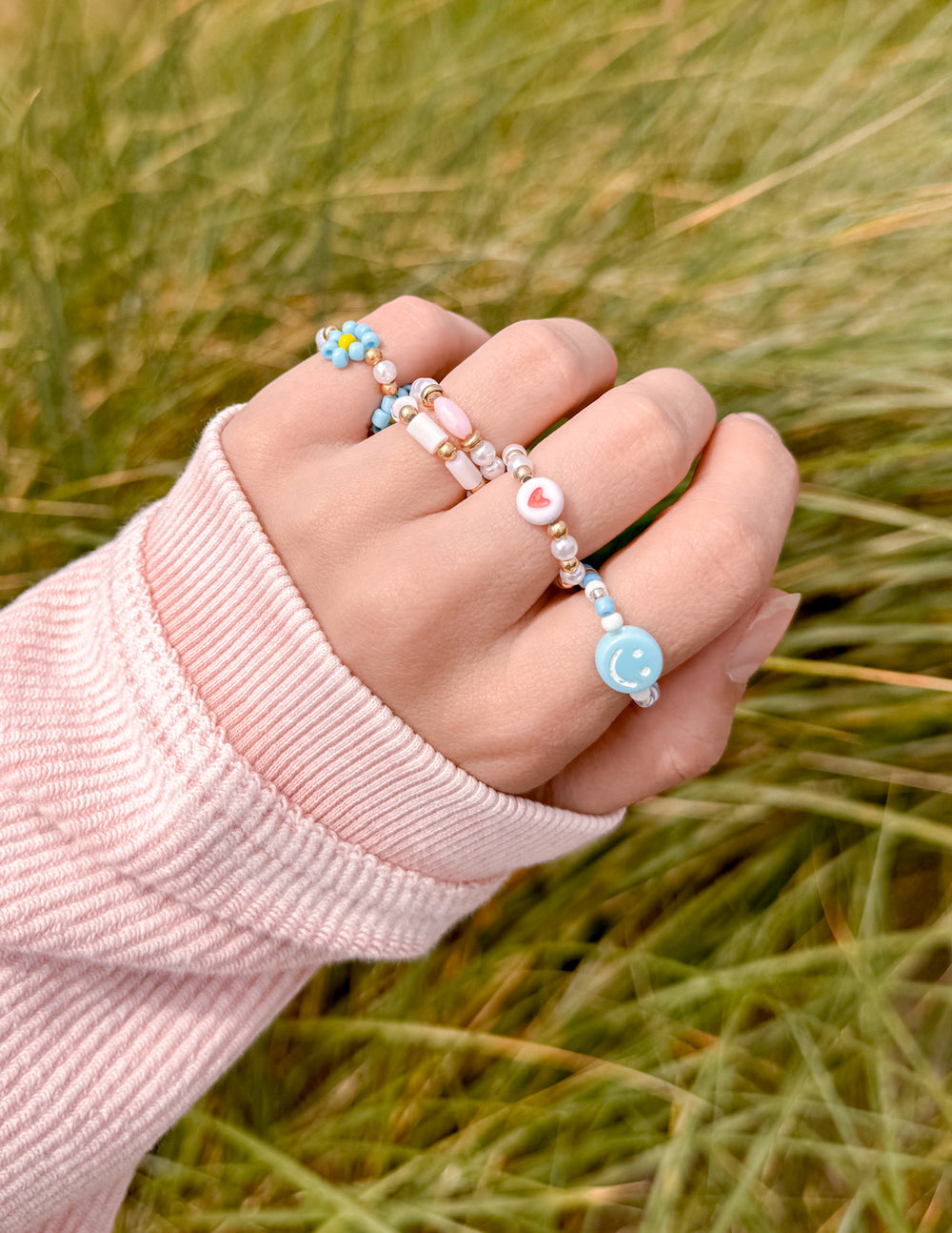 Anillo con cuentas de la paz