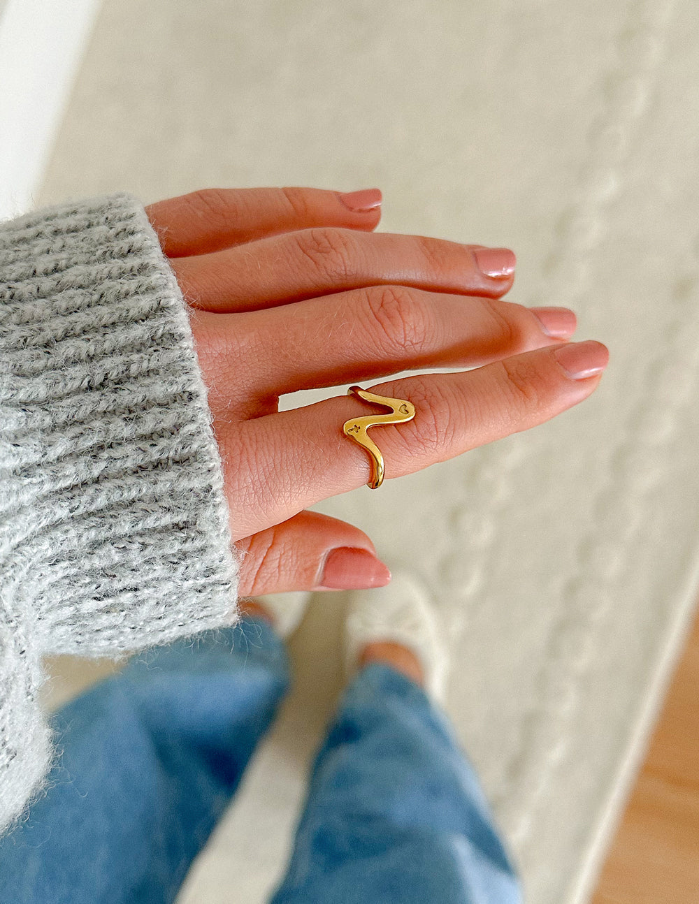 Anillo de corazón ondulado