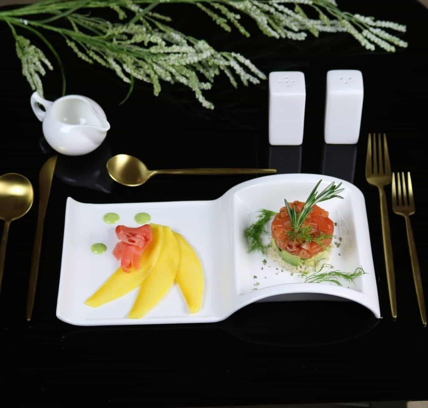 Sectional Salad Plate -Set of 4 pc