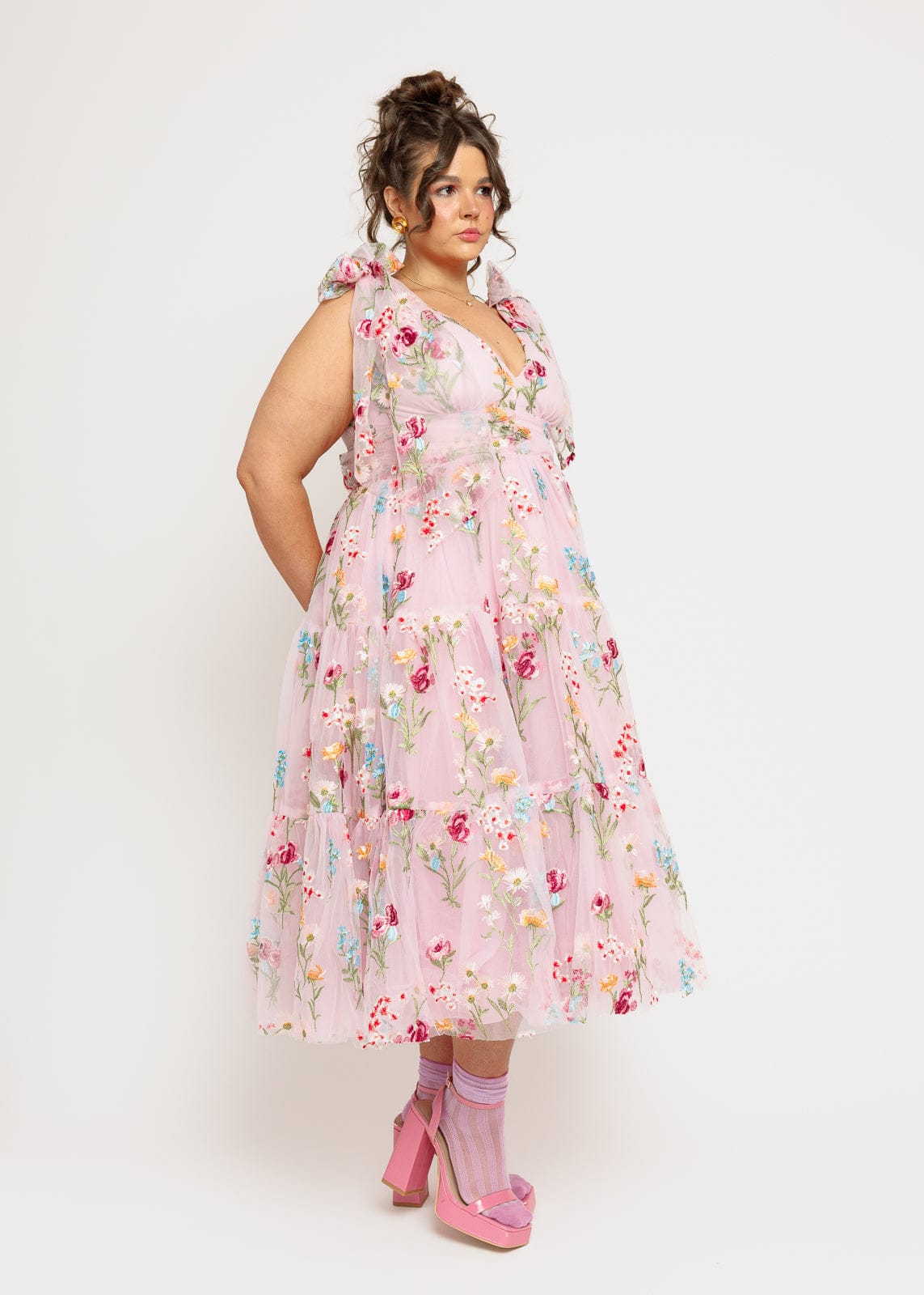 Margaret Floral Embroidered Midi Dress Pink