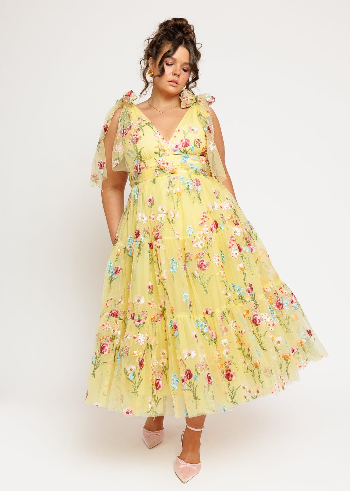 Margaret Floral Embroidered Midi Dress Yellow