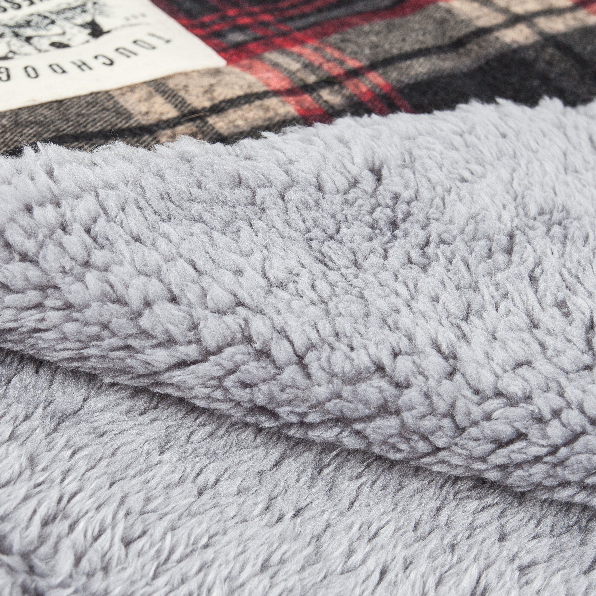 Touchdog ® 2-In-1 Tartan Plaid Dog Jacket and Matching Reversible Dog Mat