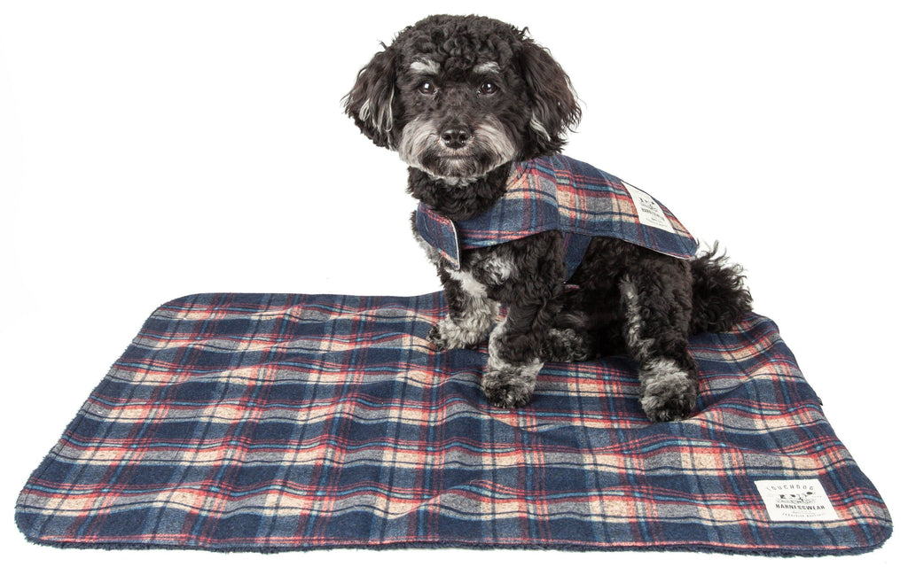 Touchdog ® 2-In-1 Tartan Plaid Dog Jacket and Matching Reversible Dog Mat